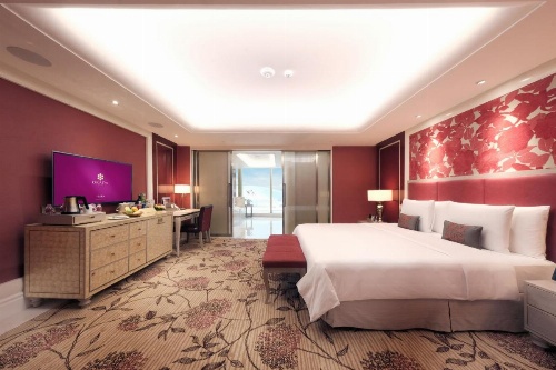 Okada Manila image 3